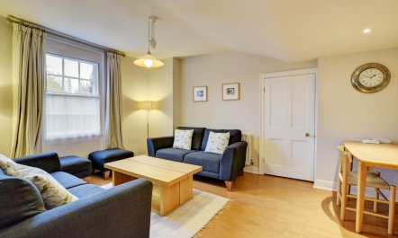 3 Bed in Woodbridge 6