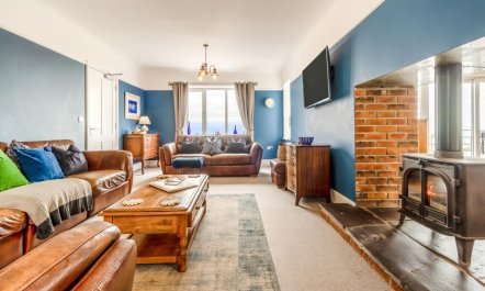 6 Bed in Aberdaron 3