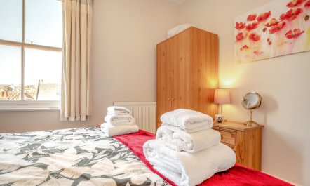 2 Bed in Whitby 7