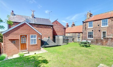 2 Bed in Whitby