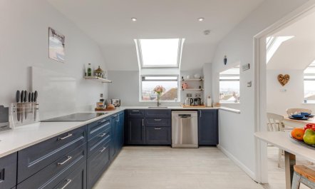 4 Bed in Shaldon 3
