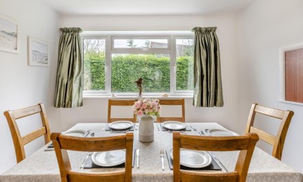 2 Bed in Nr Bideford 7