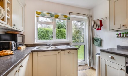 2 Bed in Nr Bideford 9