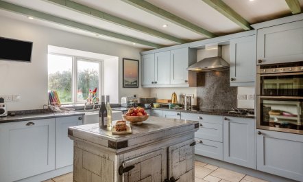 5 Bed in Aberdaron 1