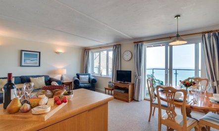 2 Bed in Clifton Court 7