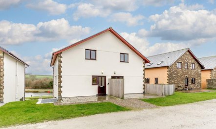 4 Bed in St Columb 4