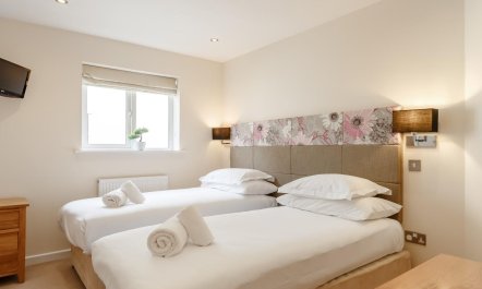 4 Bed in St Columb 9