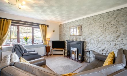 3 Bed in Llanfairpwll