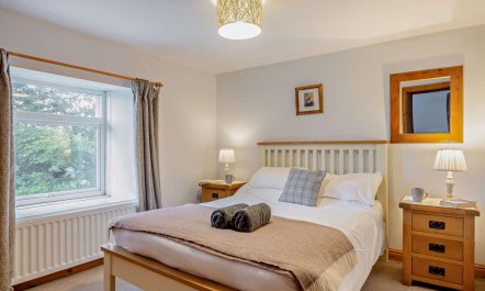 4 Bed in Caernarfon 4