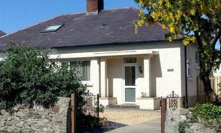 2 Bed in Penmaenmawr 1