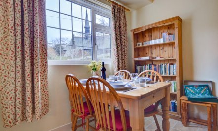 2 Bed in Penmaenmawr 6