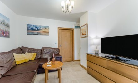 2 Bed in Cardiff 4