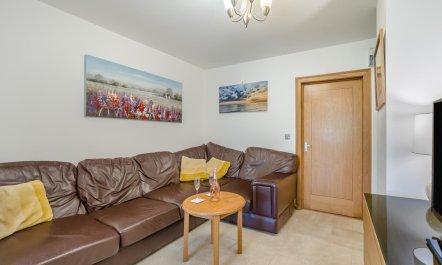 2 Bed in Cardiff 6
