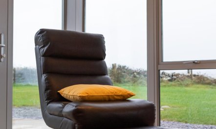 4 Bed in Cemaes Bay 5