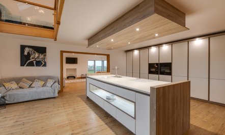 4 Bed in Cemaes Bay 4