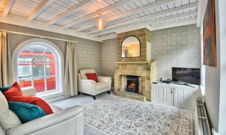 2 Bed in Whitby 0
