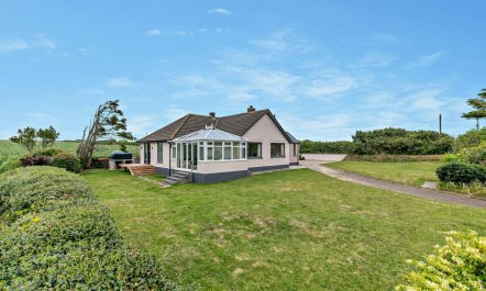 4 Bed in Bude 4