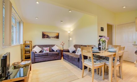 2 Bed in St. Merryn 2