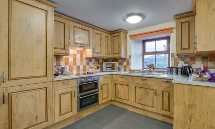 2 Bed in Aberystwyth 7