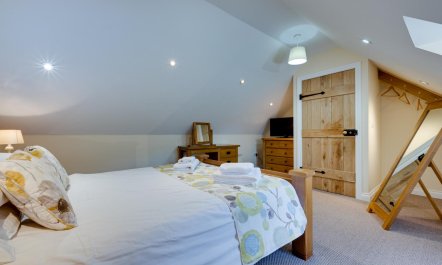 2 Bed in Brecon 4