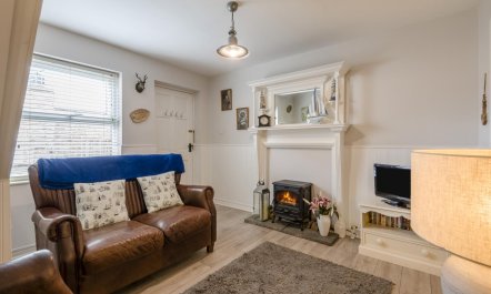 2 Bed in Whitby 1