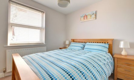 2 Bed in Whitby 4