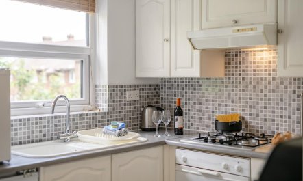 2 Bed in Whitby 5