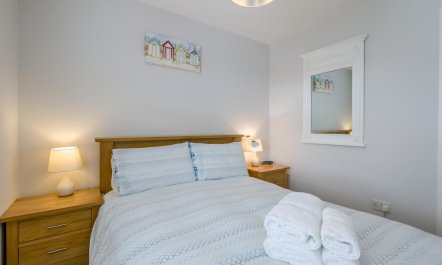 2 Bed in Whitby 7