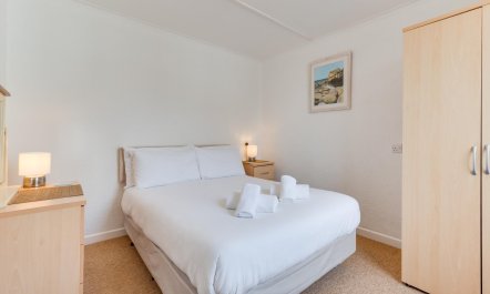 2 Bed in St Ives 4