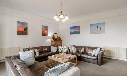 3 Bed in Llanbedrog 5