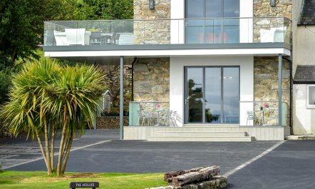 3 Bed in Llanbedrog 1