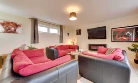 3 Bed in Swansea Valley 6