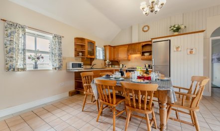 3 Bed in St Davids 9