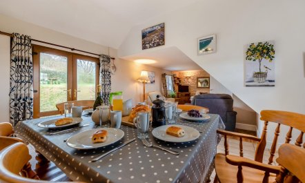 3 Bed in St Davids 8