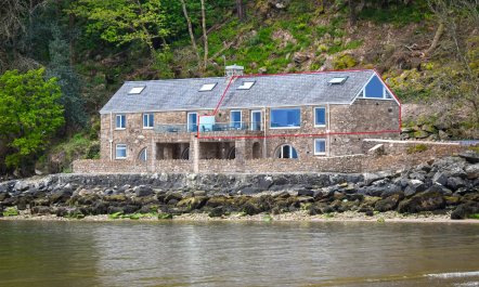 3 Bed in Llanbedrog 1