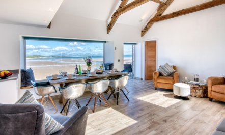 3 Bed in Llanbedrog 6