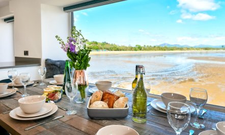 3 Bed in Llanbedrog 5