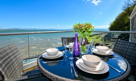 2 Bed in Llanbedrog 8