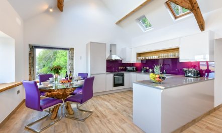 2 Bed in Llanbedrog 6