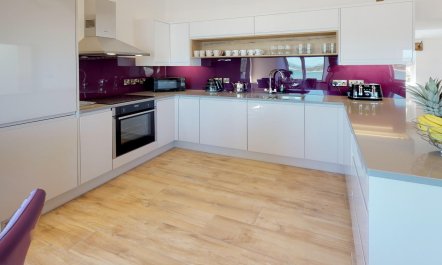 2 Bed in Llanbedrog 7