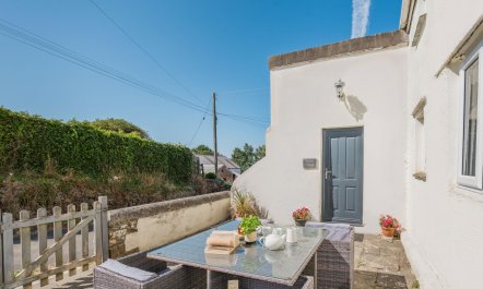 2 Bed in Bude 4