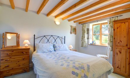 2 Bed in Machynlleth 5