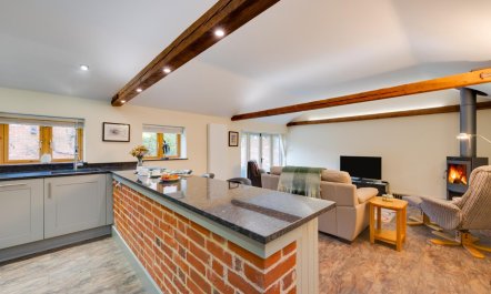 1 Bed in Woodbridge 1