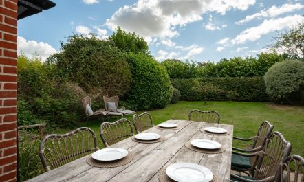 4 Bed in Walberswick 0