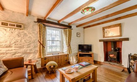 2 Bed in St Davids 6