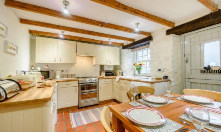 2 Bed in St Davids 8