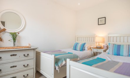 2 Bed in Woodbridge 8