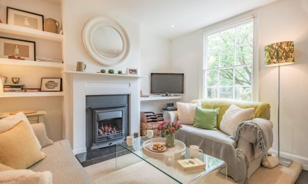 2 Bed in Woodbridge 4