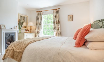 2 Bed in Woodbridge 6