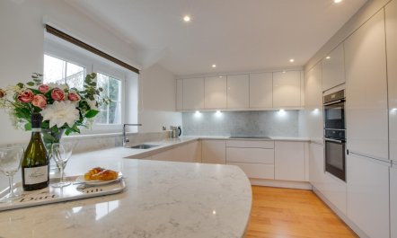 4 Bed in Kingswear 3